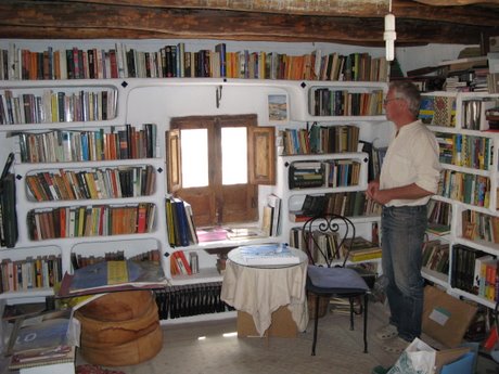 The library, an inspirational place to write a book
