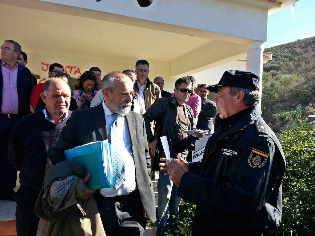 andalusia-demolition-Gerardo-Vazquez