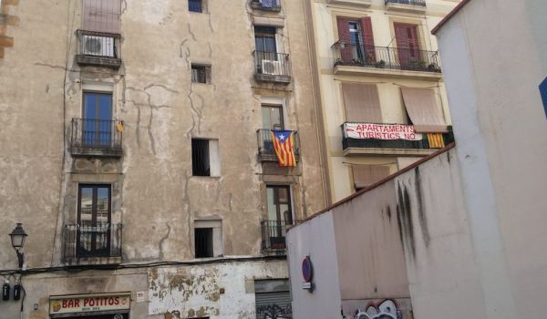 Sign protesting against tourist apartments in Barcelona