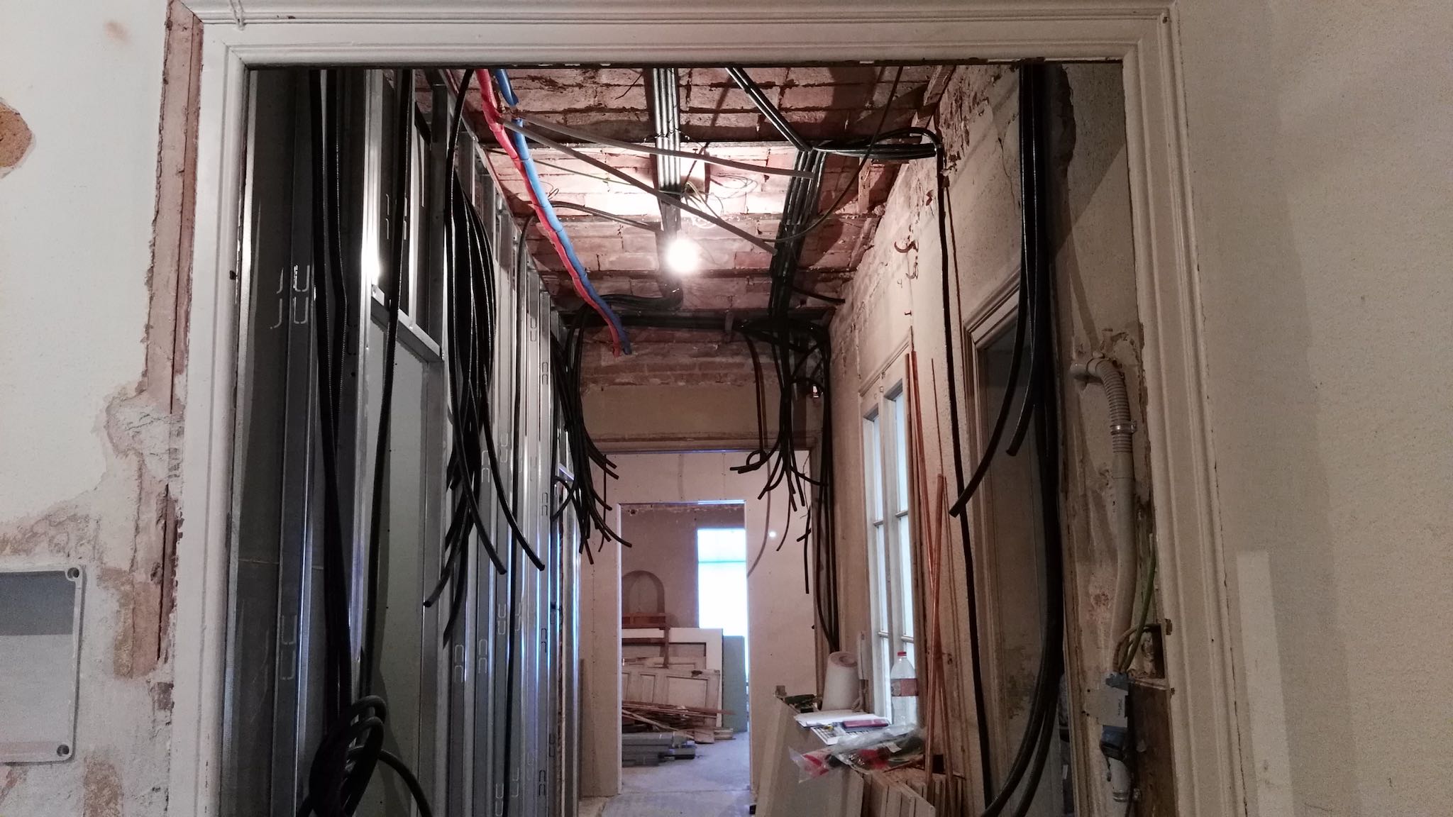 renovating a property in barcelona spain electrical wiring