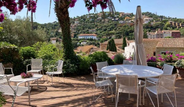 costa brava begur holiday rental market price