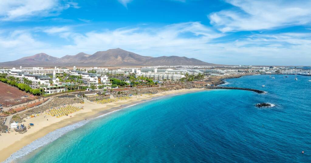 lanzarote canaries property market